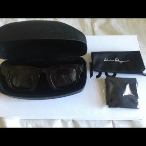 Thick Frame Tortoise Ferragamo Sunglasses